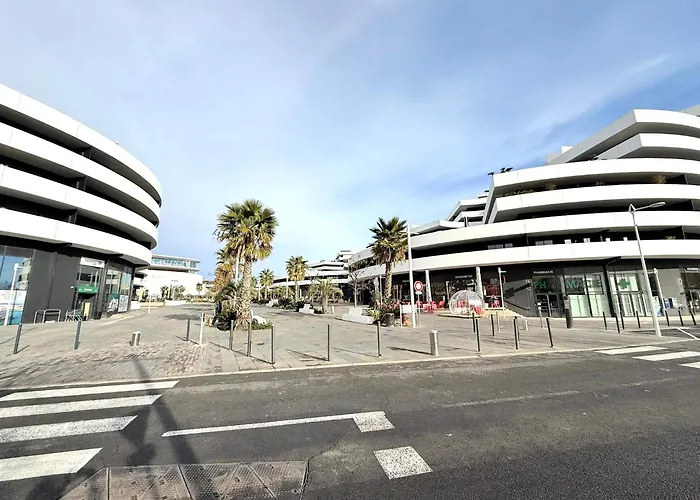 Confort 4-6 Pers Agde,animaux Ok, Richelieu A 150m, Piscine, Parking, Aqualand - *